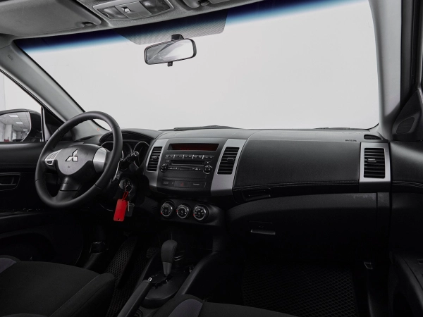 Mitsubishi Outlander, II Рестайлинг фото №16