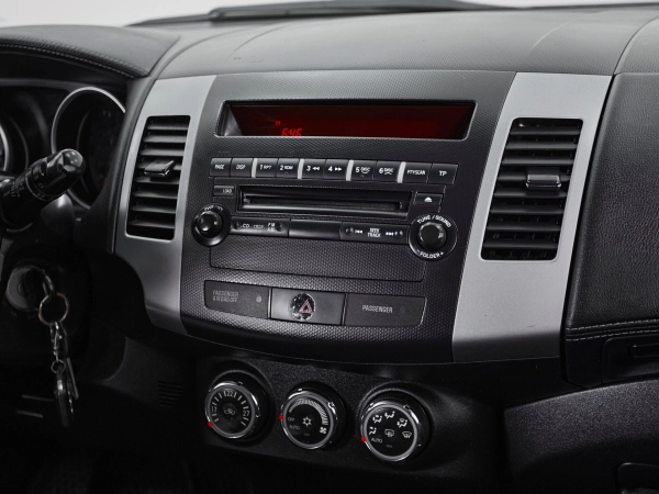 Mitsubishi Outlander, II Рестайлинг фото №7