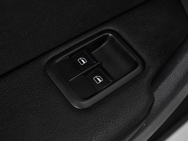 Skoda Yeti, I Рестайлинг фото №12