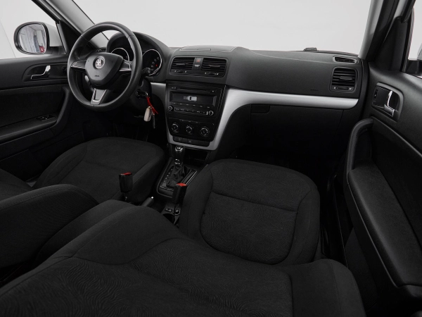 Skoda Yeti, I Рестайлинг фото №9
