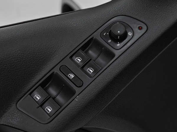Volkswagen Tiguan, I фото №12