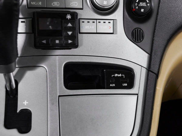 Hyundai Grand Starex, I фото №14