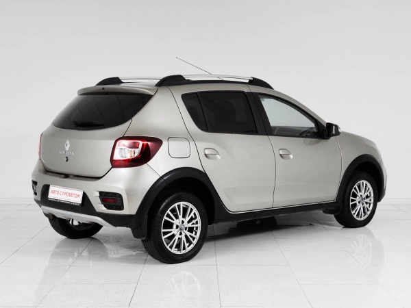 Renault Sandero, II Рестайлинг фото №6