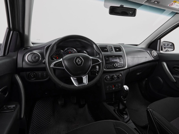 Renault Sandero, II Рестайлинг фото №7