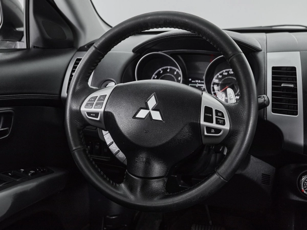 Mitsubishi Outlander, II Рестайлинг фото №10