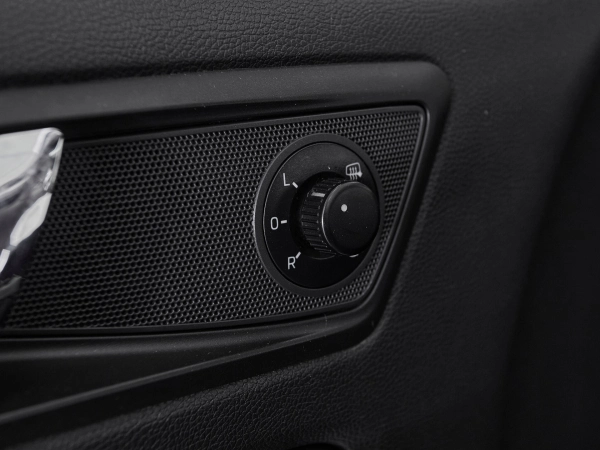 Skoda Yeti, I Рестайлинг фото №14