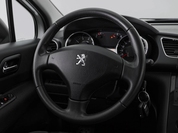 Peugeot 3008, I Рестайлинг фото №10