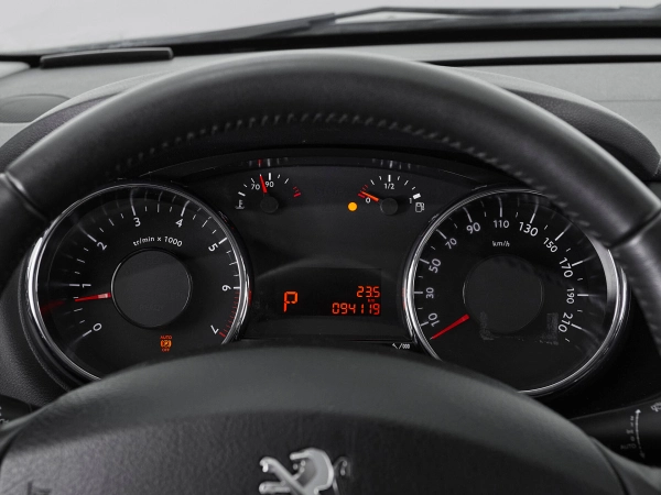 Peugeot 3008, I Рестайлинг фото №11