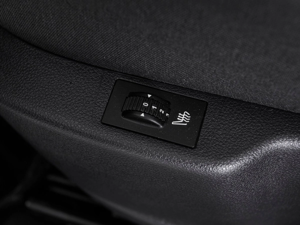 Peugeot 3008, I Рестайлинг фото №13
