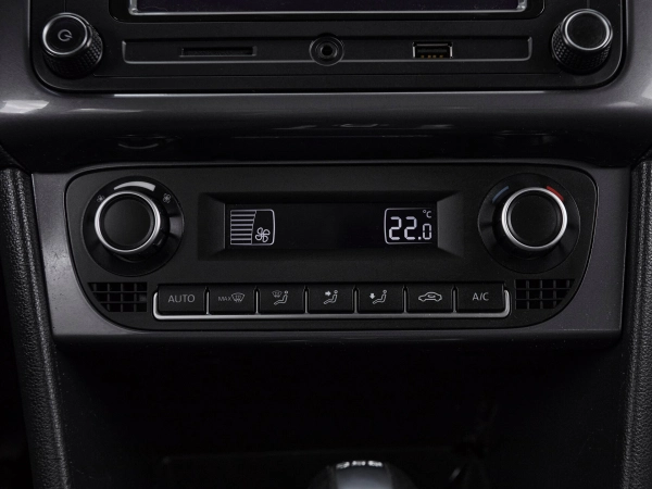 Volkswagen Polo, V Рестайлинг фото №18
