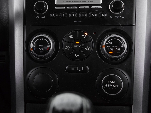 Suzuki Grand Vitara, II фото №11