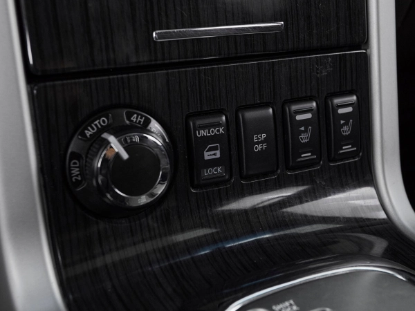Nissan Pathfinder, III Рестайлинг фото №18