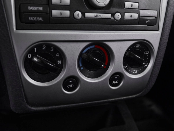Ford Fusion, I Рестайлинг фото №15