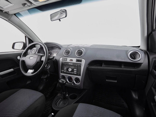 Ford Fusion, I Рестайлинг фото №9