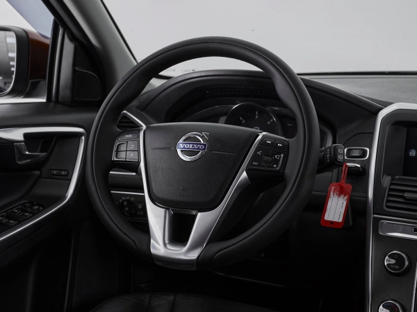 Volvo XC60, I Рестайлинг фото №10