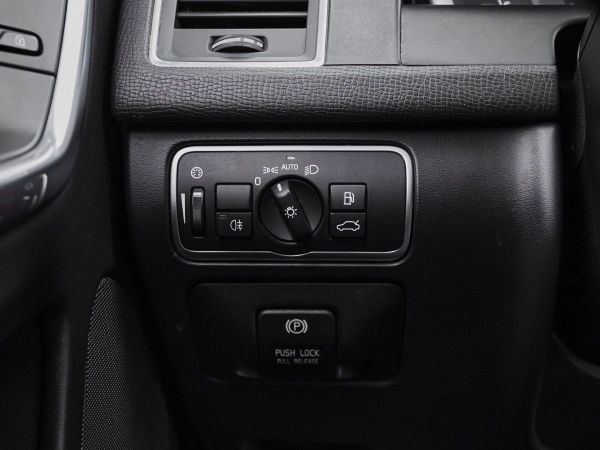 Volvo XC60, I Рестайлинг фото №12