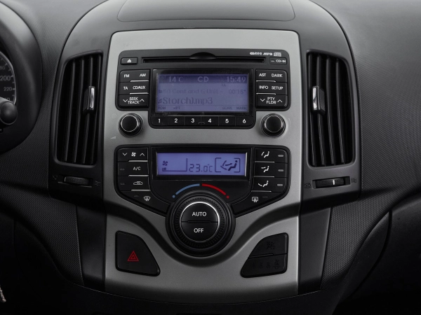 Hyundai i30, I фото №13