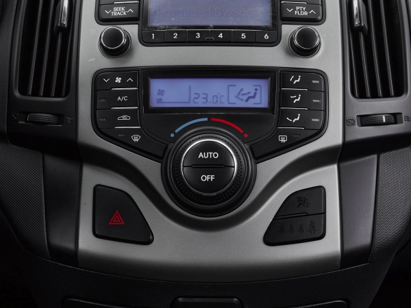 Hyundai i30, I фото №14