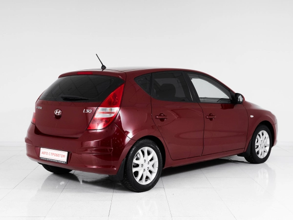 Hyundai i30, I фото №5