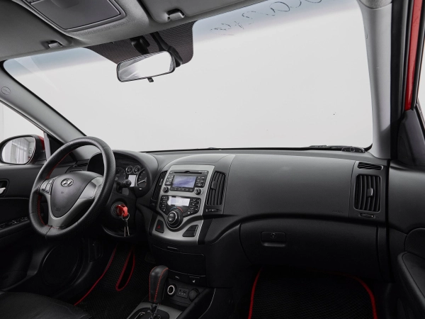 Hyundai i30, I фото №9