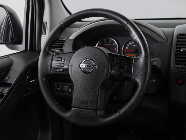 Nissan Pathfinder, III фото №10