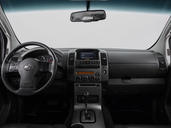 Nissan Pathfinder, III фото №8