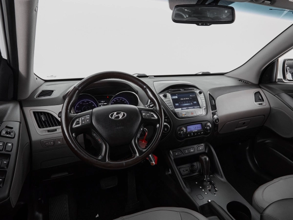 Hyundai ix35, I Рестайлинг фото №7