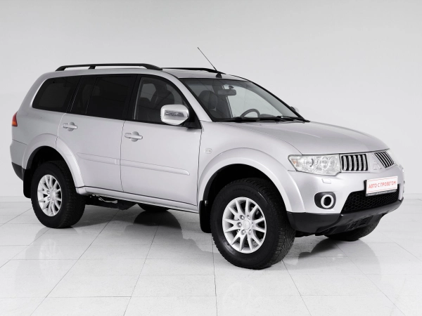 Mitsubishi Pajero Sport, II фото №3