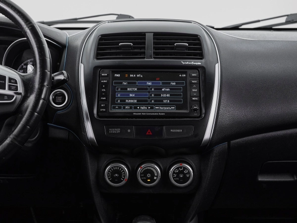Mitsubishi ASX, I фото №13