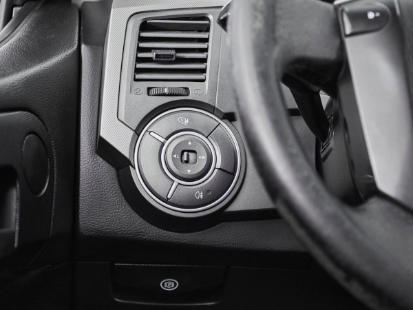 SsangYong Kyron, I Рестайлинг фото №11