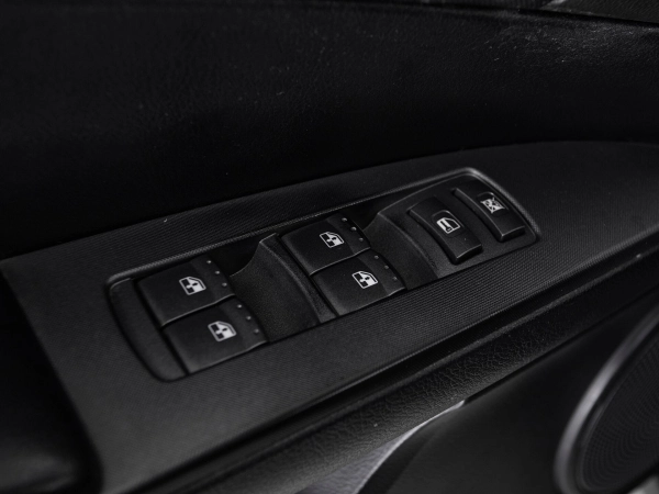 SsangYong Kyron, I Рестайлинг фото №12