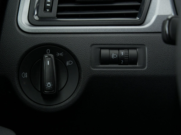 Skoda Rapid, I фото №11