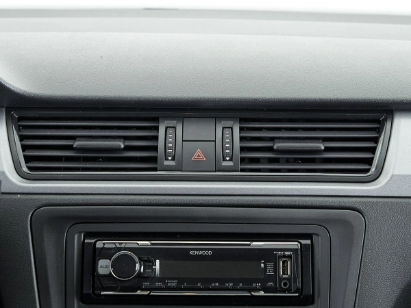 Skoda Rapid, I фото №14