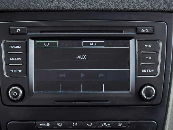 Skoda Yeti, I Рестайлинг фото №12