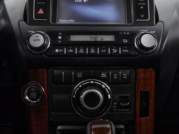 Toyota Land Cruiser Prado, 150 Series Рестайлинг 1 фото №19