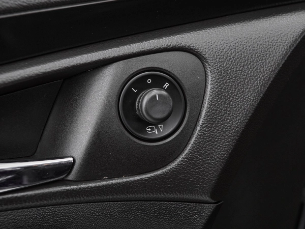 Opel Insignia, I фото №13