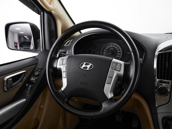 Hyundai Grand Starex, I фото №10