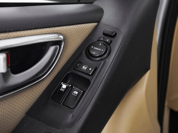Hyundai Grand Starex, I фото №12