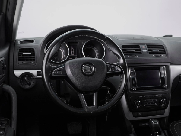 Skoda Yeti, I Рестайлинг фото №10