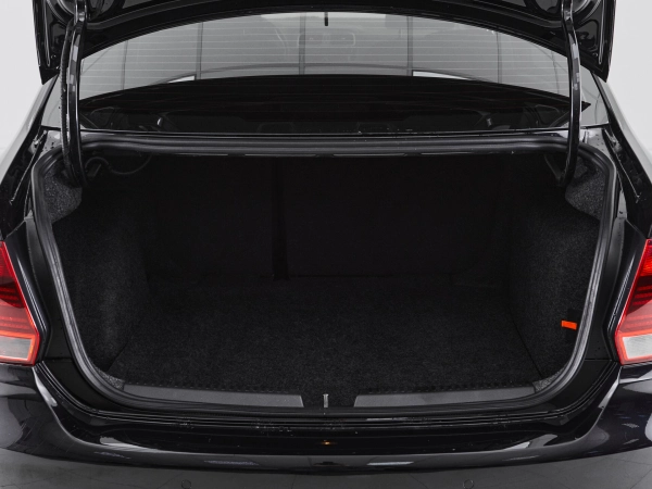 Volkswagen Polo, V Рестайлинг фото №19