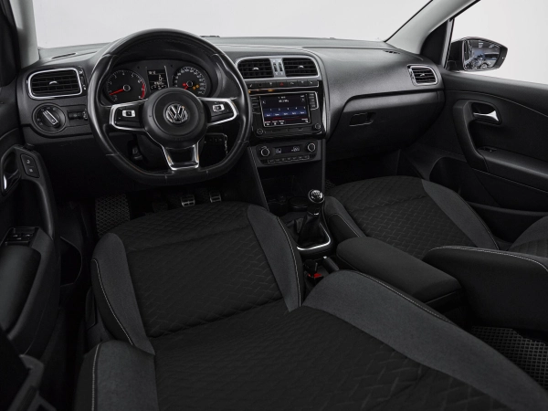 Volkswagen Polo, V Рестайлинг фото №7
