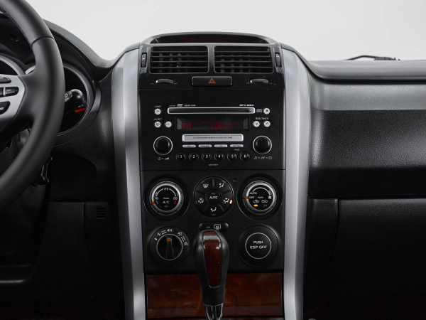 Suzuki Grand Vitara, II фото №13