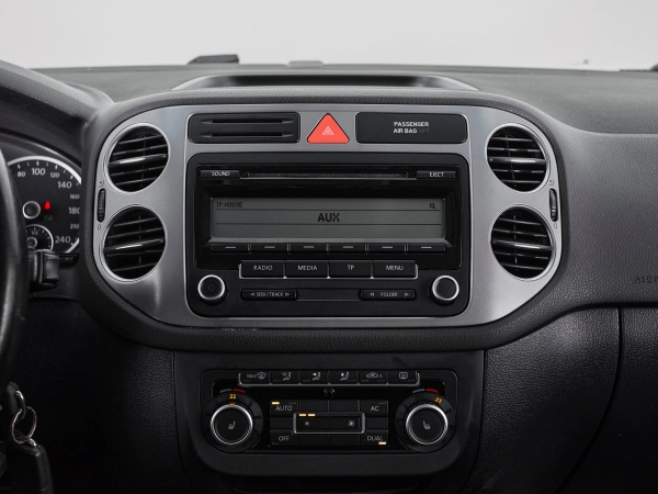 Volkswagen Tiguan, I фото №12