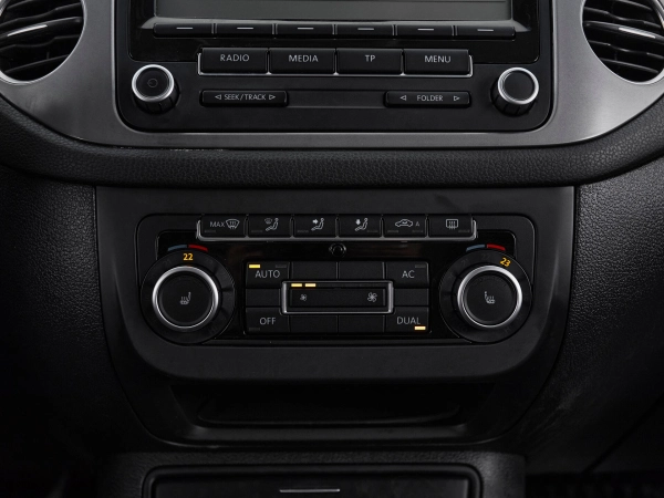 Volkswagen Tiguan, I фото №13