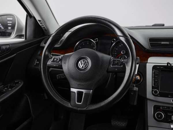 Volkswagen Passat, B6 фото №10