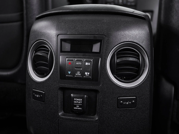 Honda Pilot, II Рестайлинг фото №11