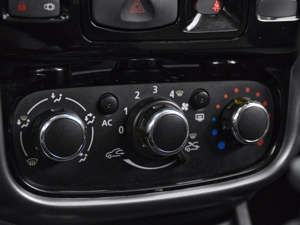 Renault Duster, I фото №17