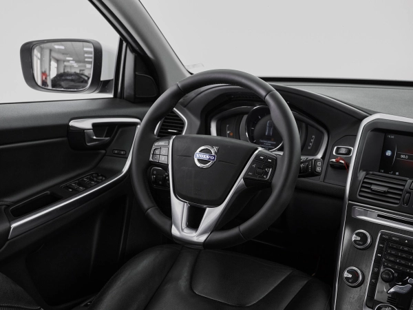 Volvo XC60, I Рестайлинг фото №10