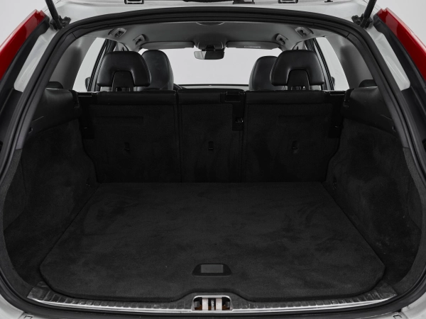 Volvo XC60, I Рестайлинг фото №20