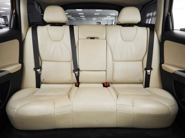 Volvo XC60, I фото №19